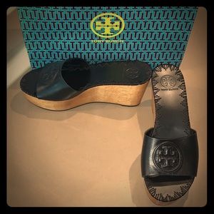 Tory Burch Black Leather / Wooden Platform Wedges